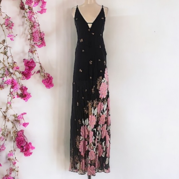 Free People Get To You Floral Printed Maxi Dress in Black Combo Size Small - Picture 7 of 16